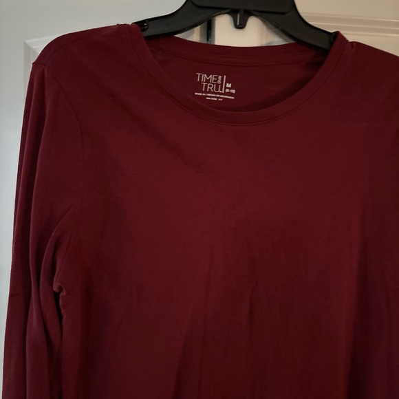 Time and Tru Women's Deep Red Long Sleeve Tee - Picture 3 of 5